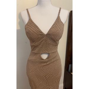 Gold Glitter - Cut Out Plunge Dress 👗